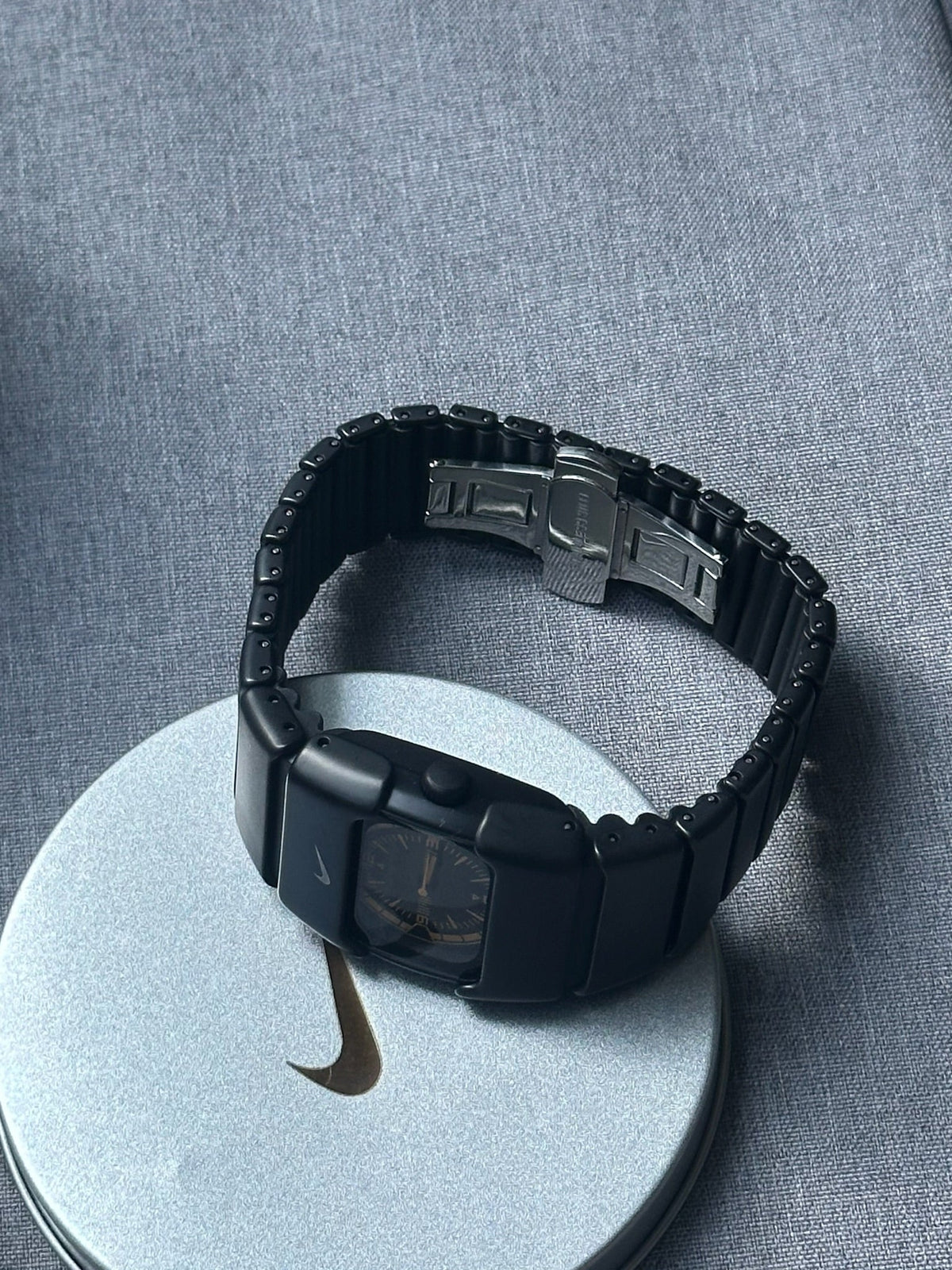 Nike D-Line Matte Black Analogue Watch with Orange Dial | Rare Collectible | Unisex Retro Sports Timepiece