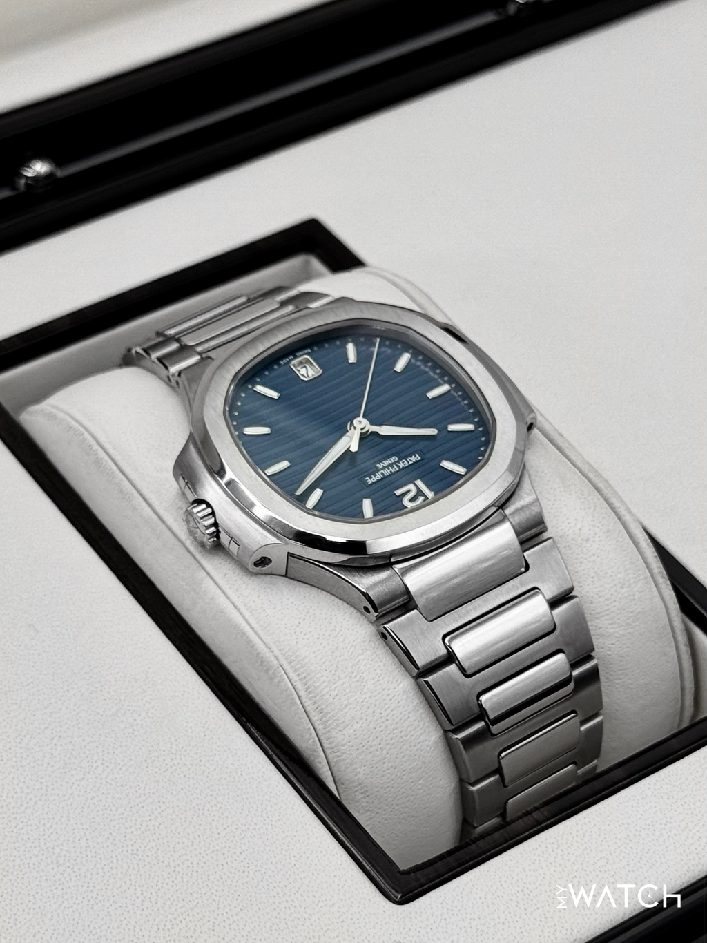 Patek Philippe Nautilus 35.2mm 7118/1A-001 Stainless Steel Blue Dial