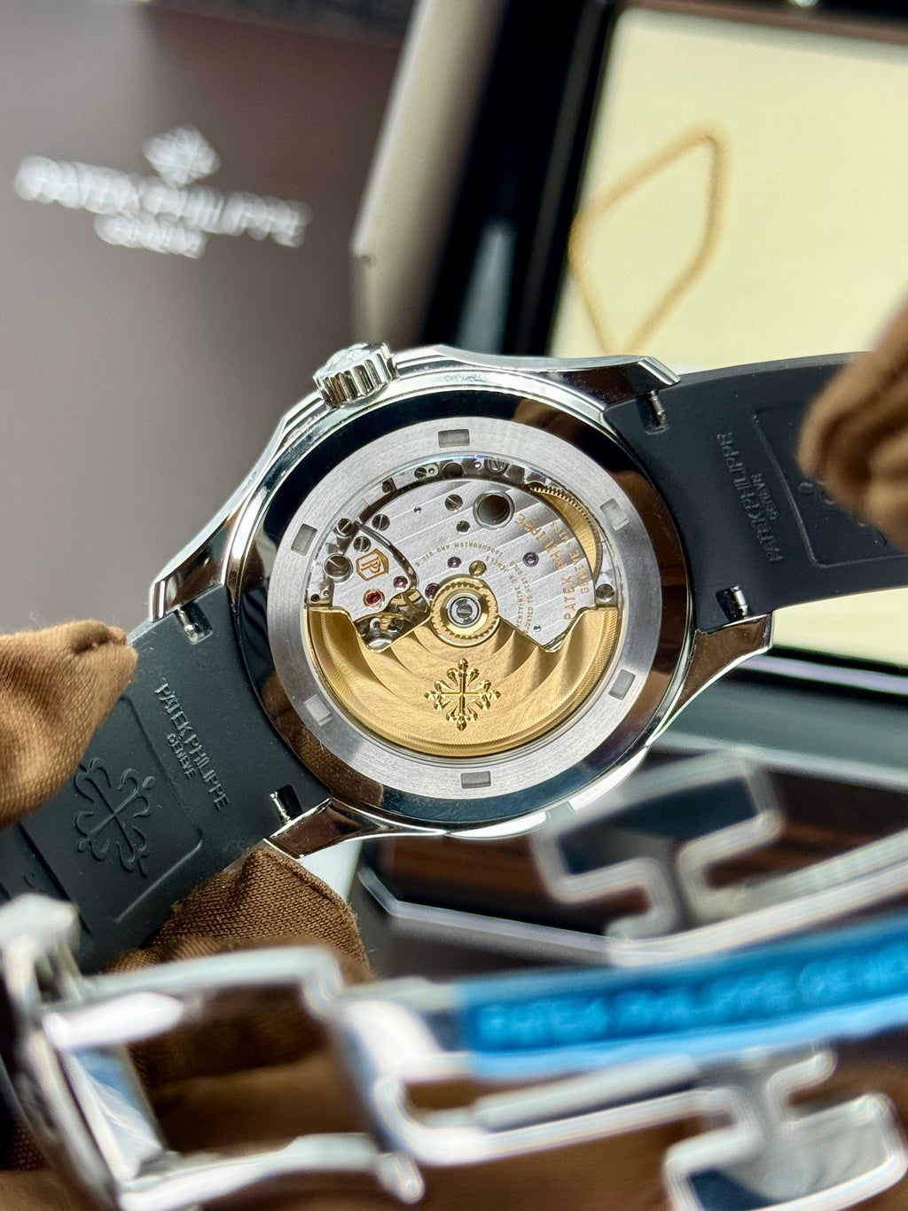 2020 Patek Philippe Aquanaut 40.8mm 5164A-001 Stainless Steel Grey Dial (STICKERED)