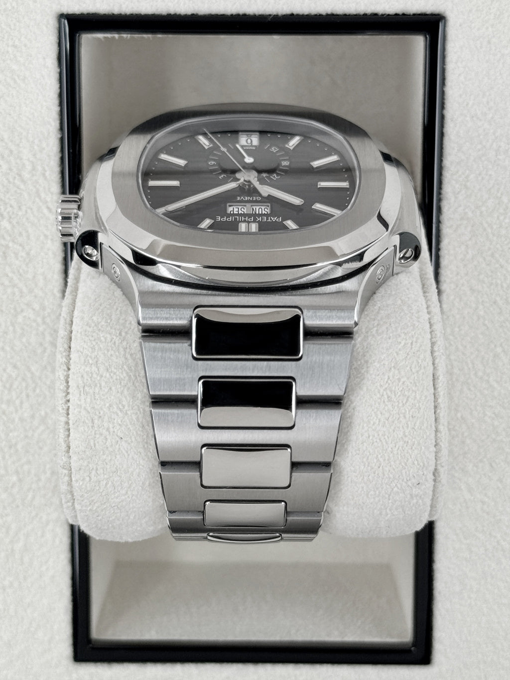 2024 Patek Philippe Nautilus Moonphase 40.5mm 5726/1A-014 Stainless Steel Blue Dial